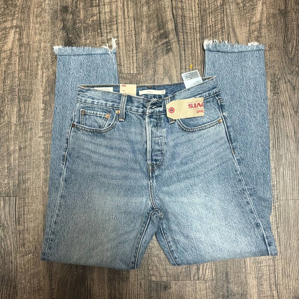 Levi’s Wedgie Icon Fit Jeans